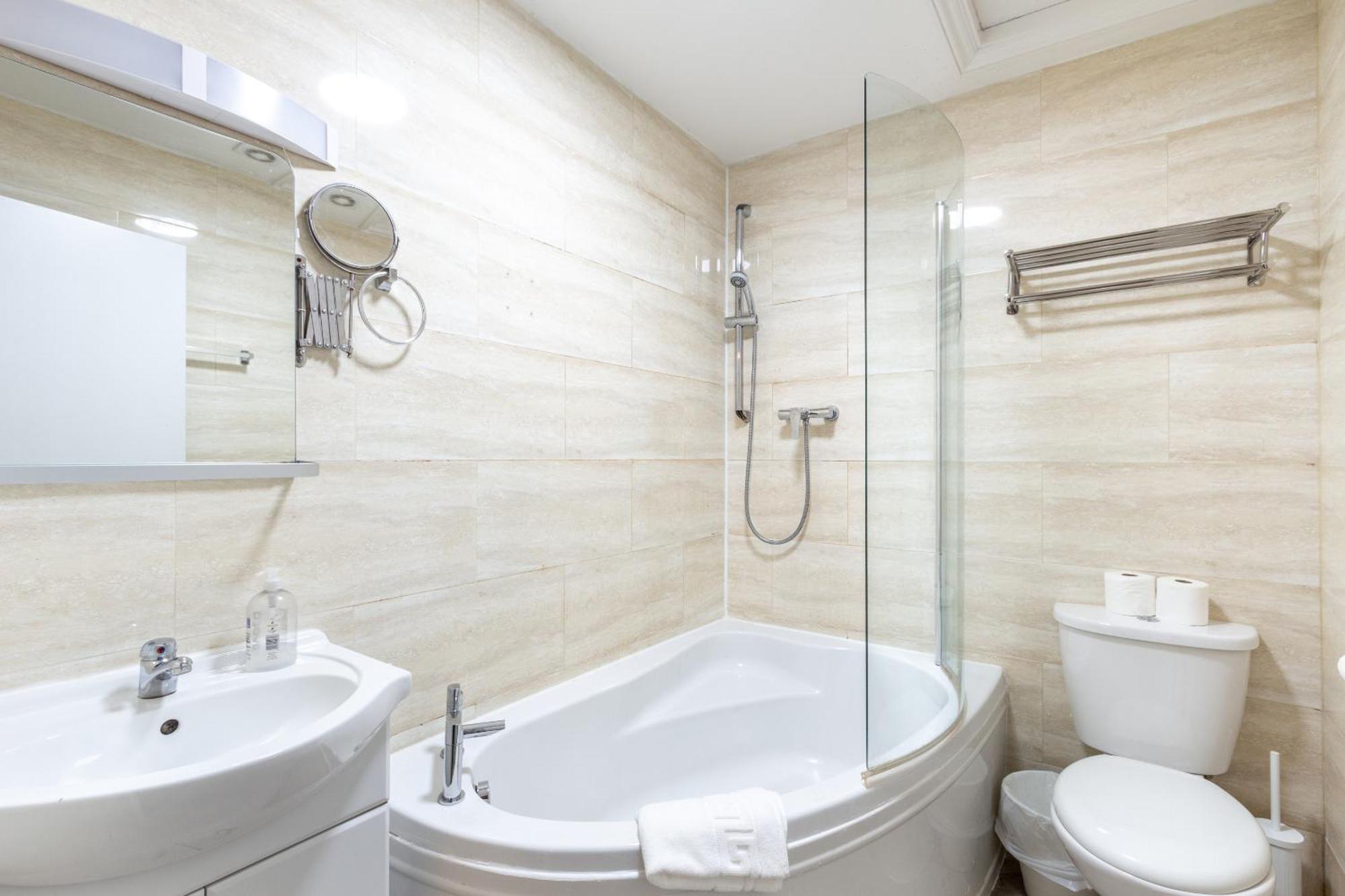 London Gatwick Inn Екстериор снимка