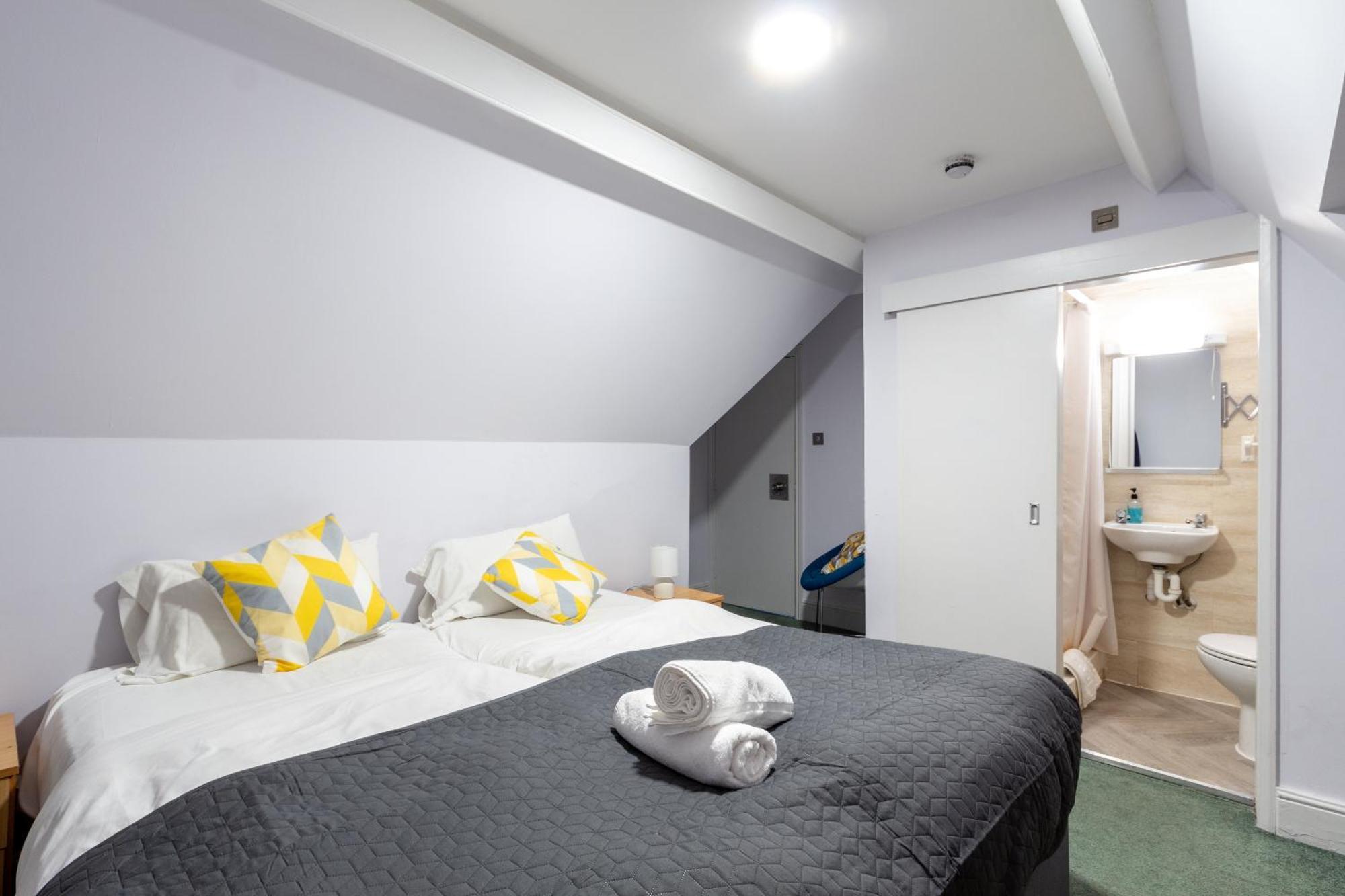 London Gatwick Inn Екстериор снимка