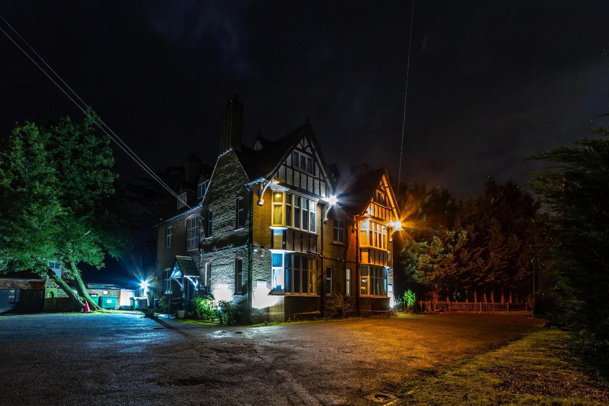 London Gatwick Inn Екстериор снимка